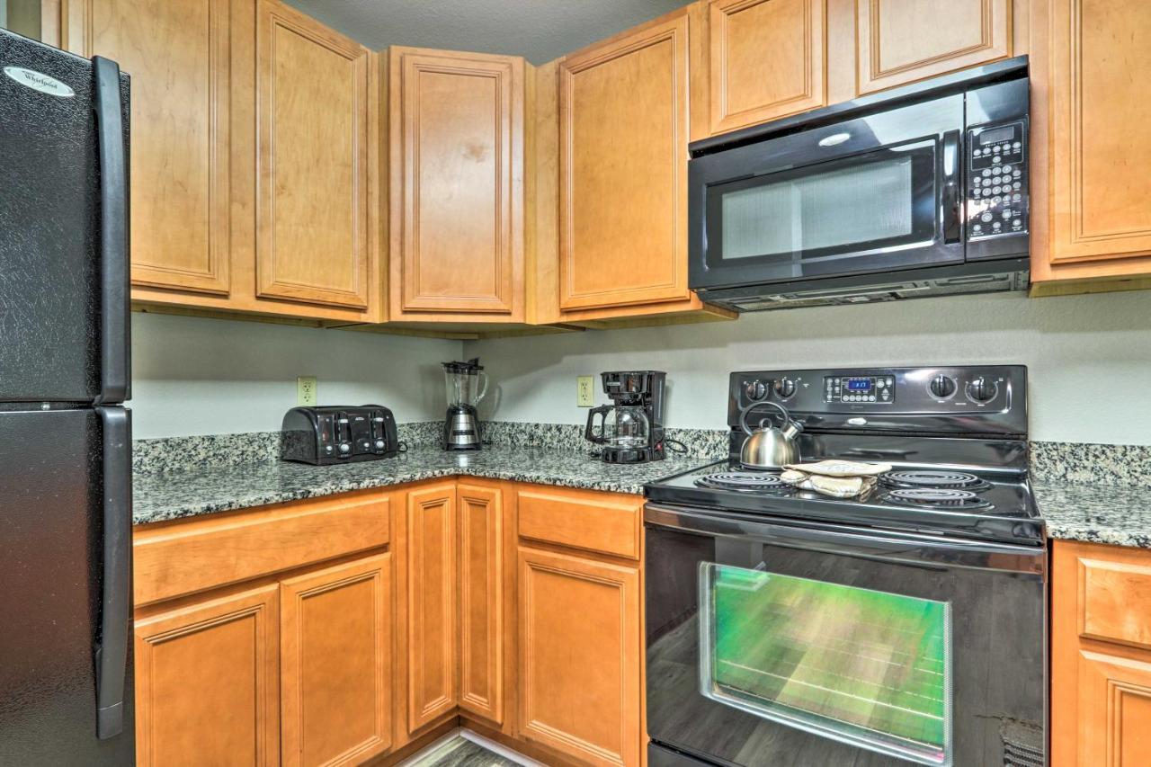Downtown Pigeon Forge Condo With Pool Access! Buitenkant foto